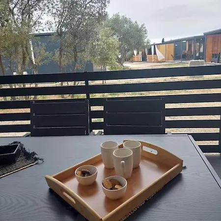 Appartement Near The Sea! Free Parking!mobile House Marina! Pirovac